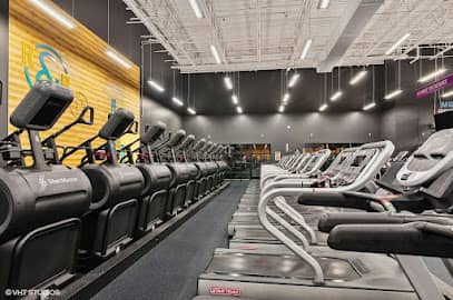 Crunch Fitness - Ballantyne - Gym in Charlotte