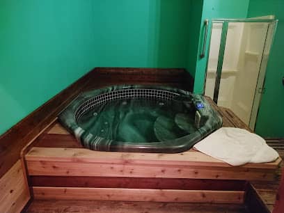 Southfield Family Sauna & Tub - Sauna in Southfield