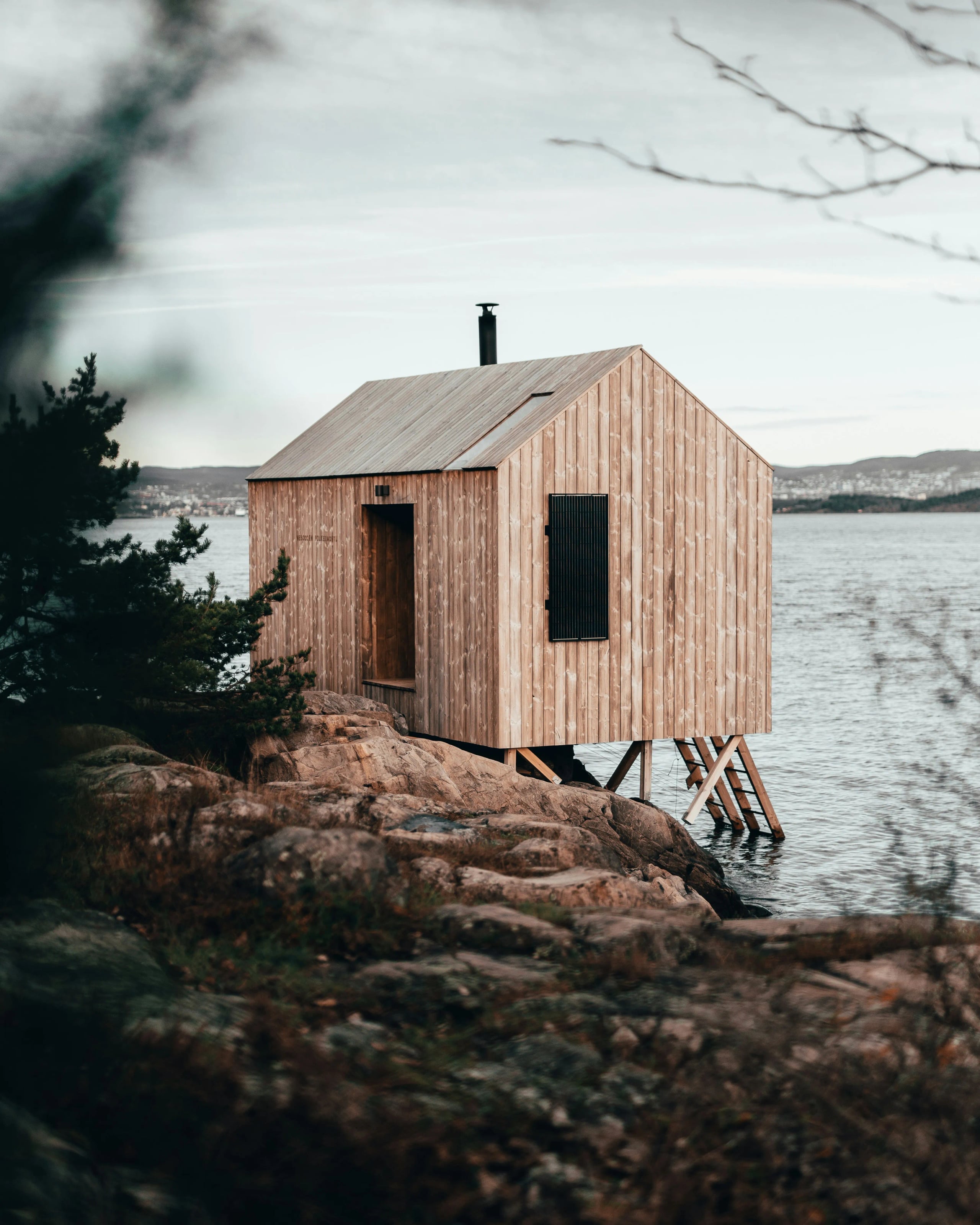 luxury sauna on stilts near ater - background image for Saunas with Pools in Juneau, AK